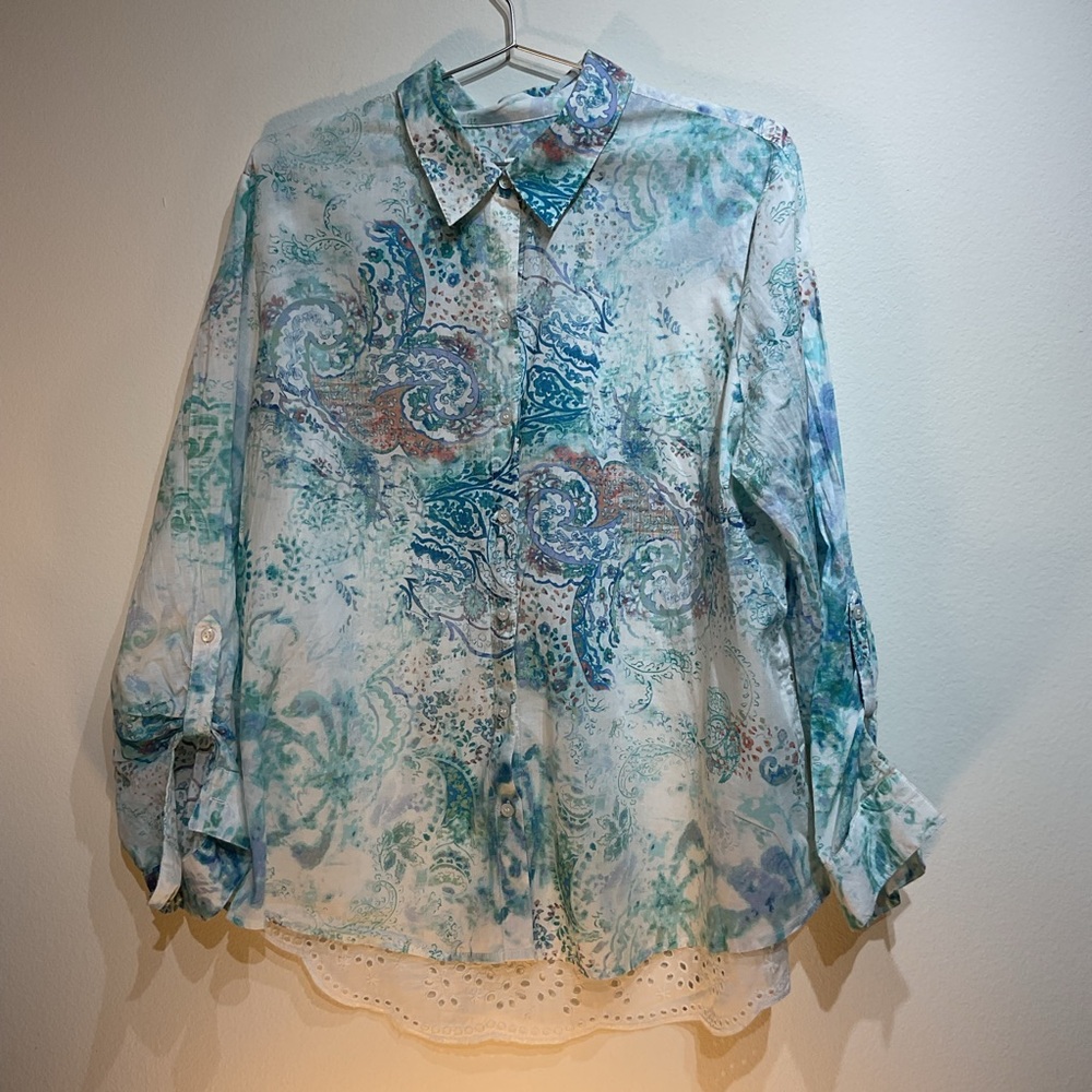Chico's Blue Relaxed Button Down Shirt with Dress Collar And Eyelets Size 3 - Picture 3 of 13